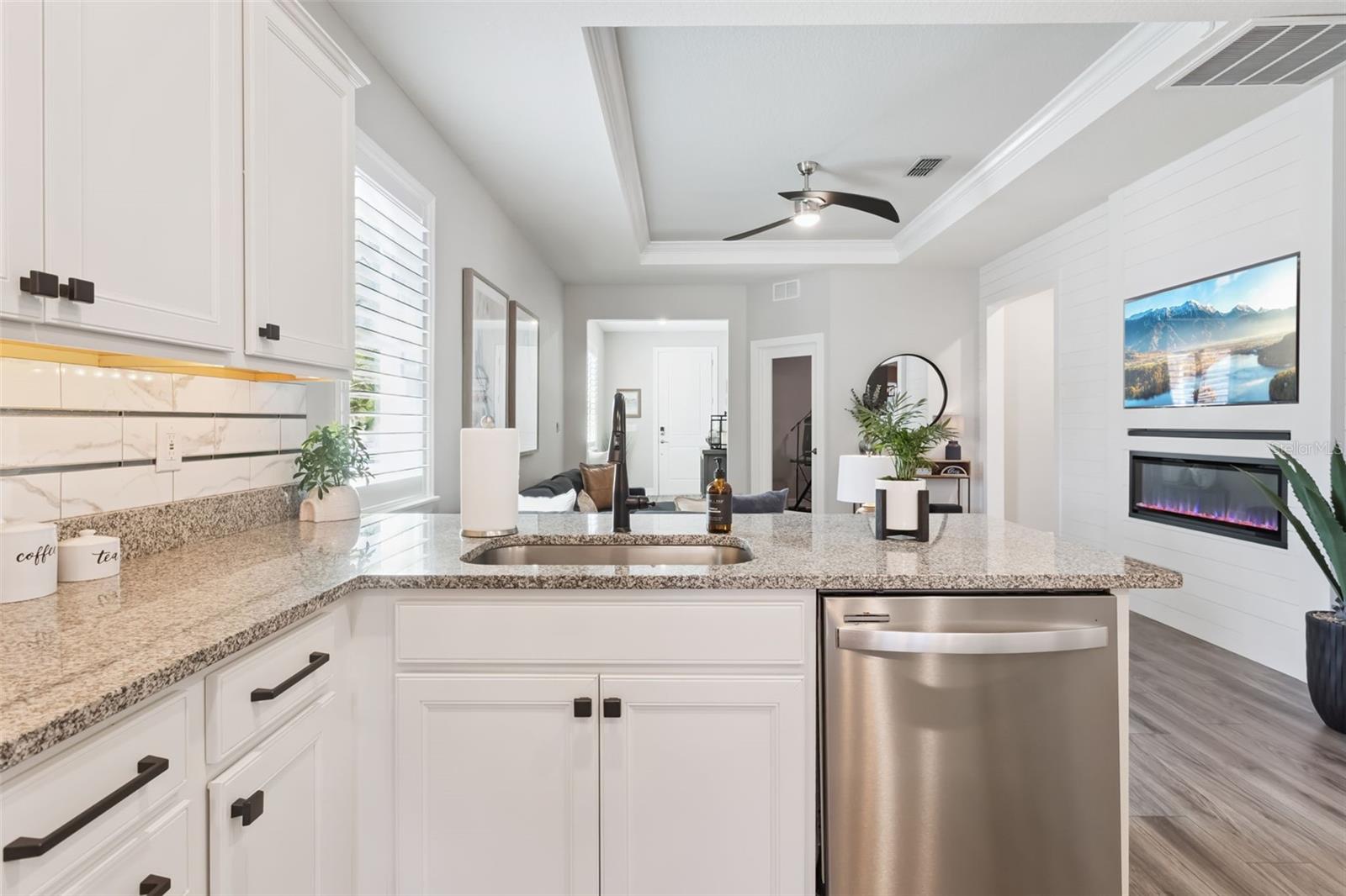 LONGLEAF AT OAKLAND - Residential