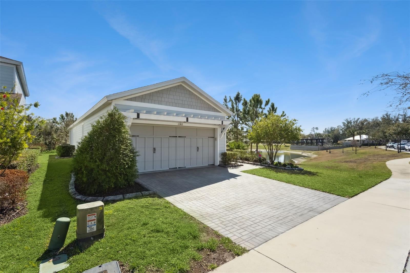 LONGLEAF AT OAKLAND - Residential