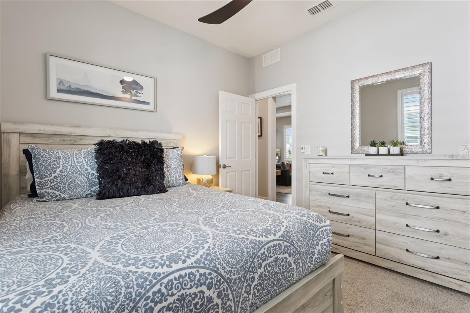 LONGLEAF AT OAKLAND - Residential