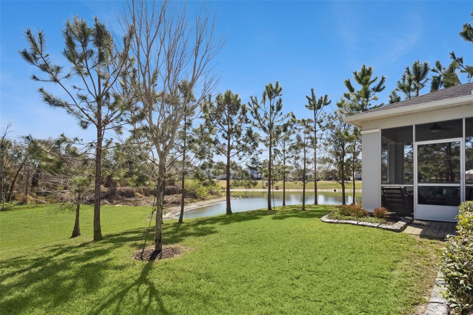 LONGLEAF AT OAKLAND - Residential