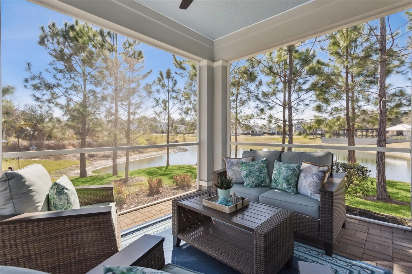 LONGLEAF AT OAKLAND - Residential