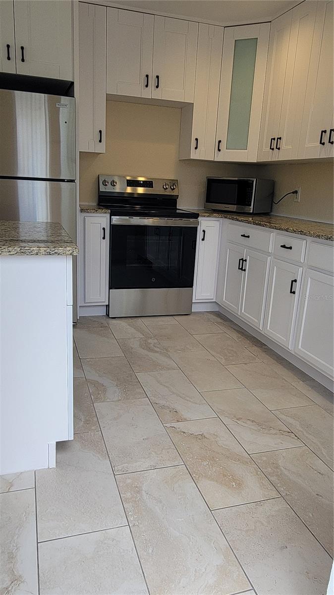 SAINT ARMANDS DIVISION JOHN RINGLING ESTS - Residential Lease