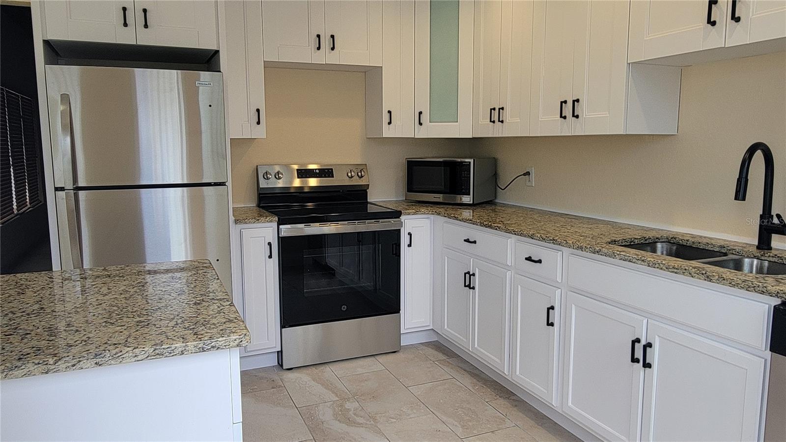 SAINT ARMANDS DIVISION JOHN RINGLING ESTS - Residential Lease