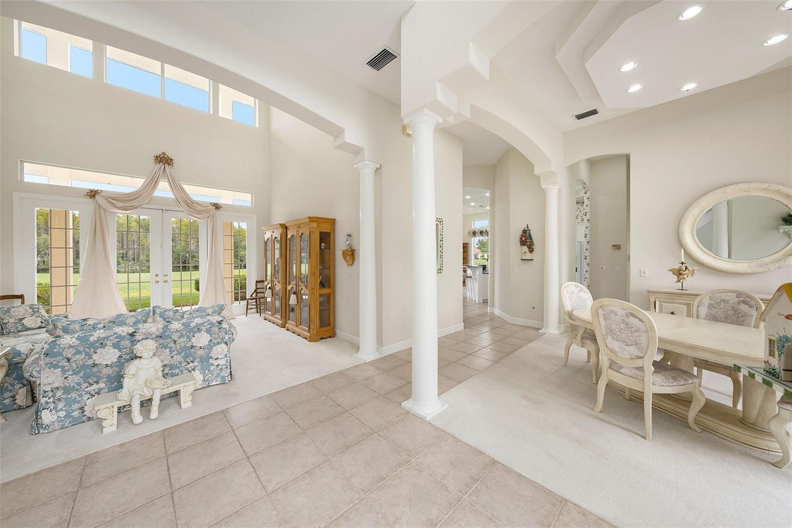 CHEVAL BLVD ESTATE LTS W - Residential