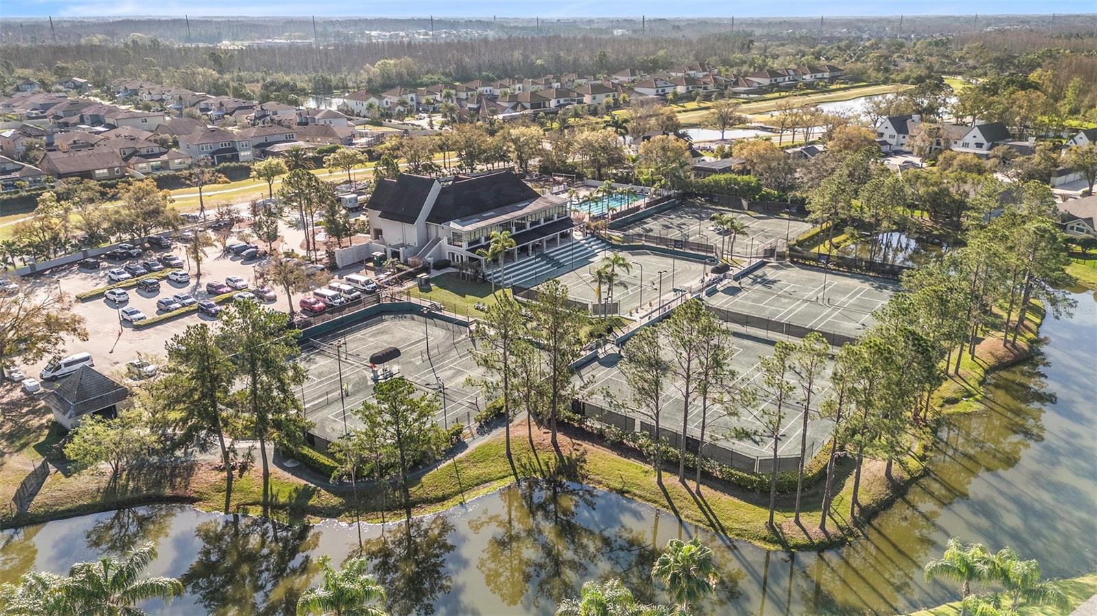 CHEVAL BLVD ESTATE LTS W - Residential