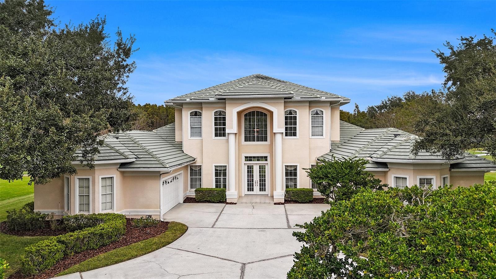 CHEVAL BLVD ESTATE LTS W - Residential