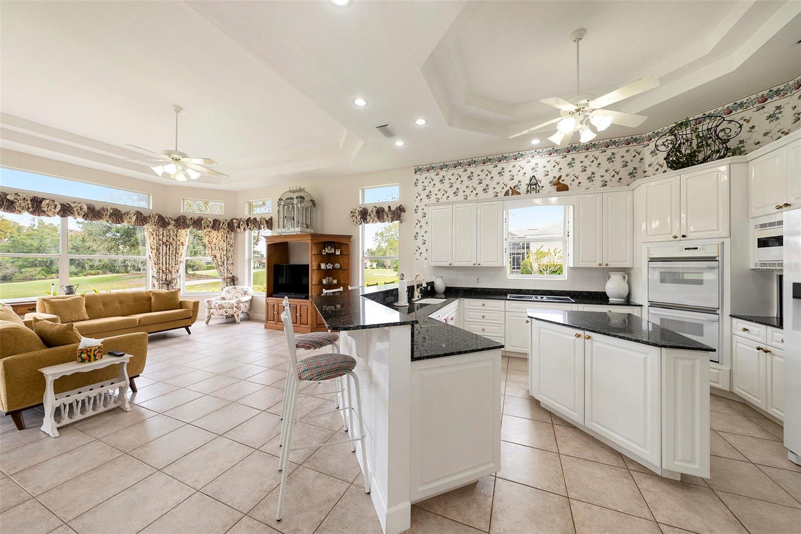 CHEVAL BLVD ESTATE LTS W - Residential