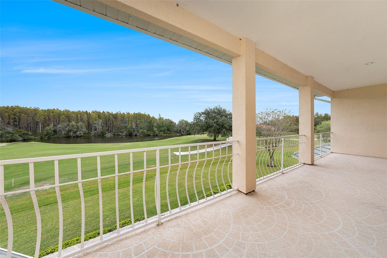 CHEVAL BLVD ESTATE LTS W - Residential