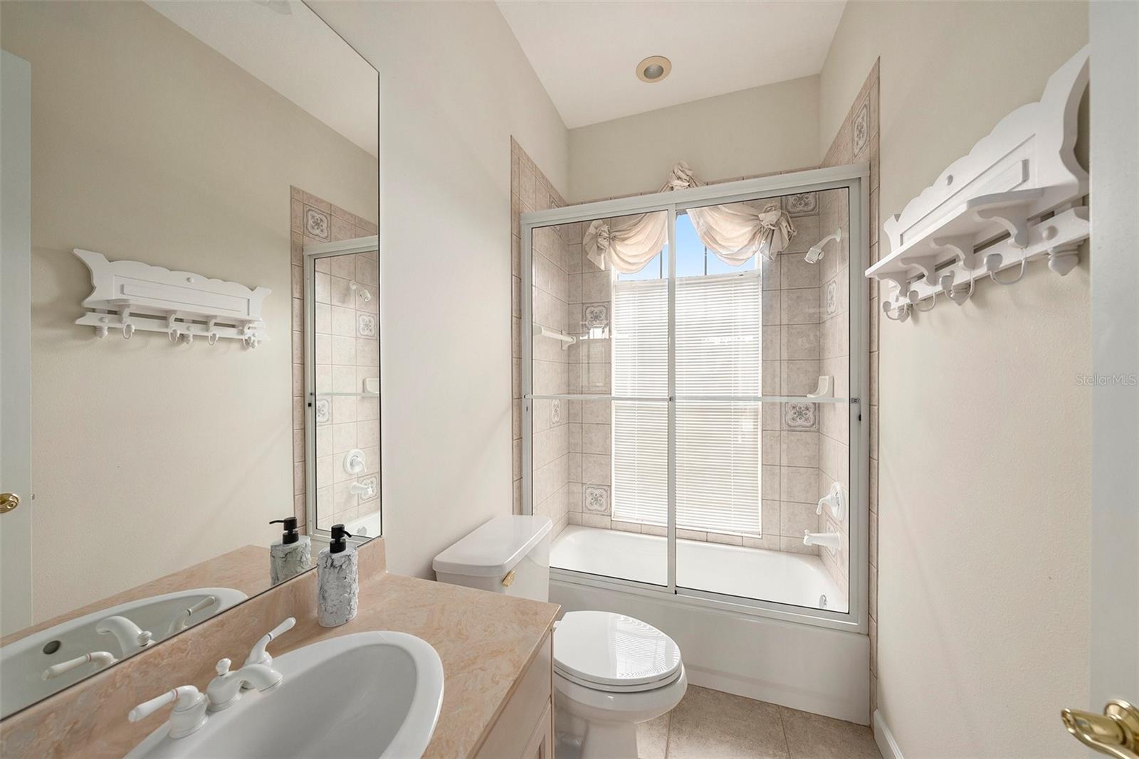 CHEVAL BLVD ESTATE LTS W - Residential