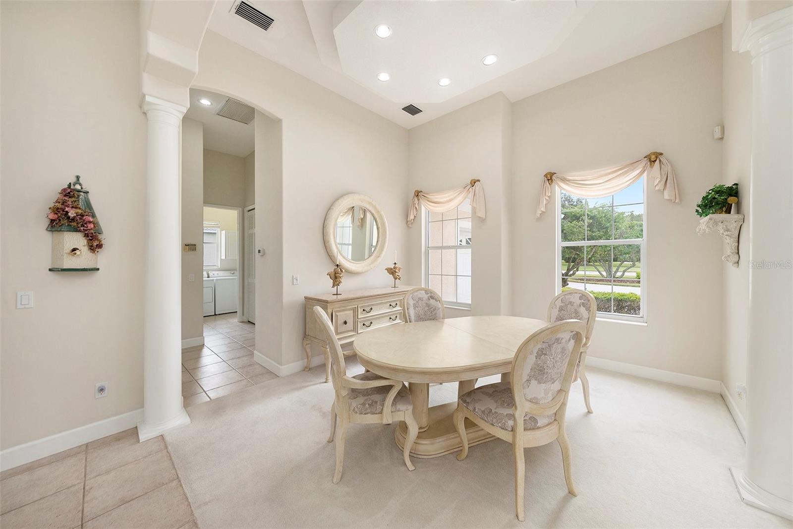 CHEVAL BLVD ESTATE LTS W - Residential