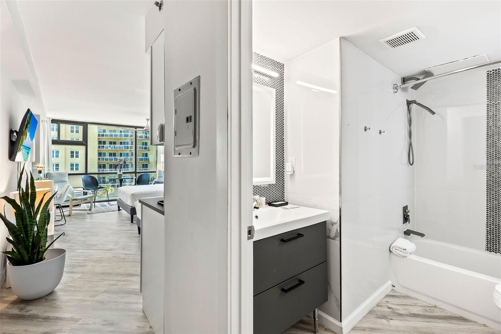 OCEANSIDE INN CONDO - Residential Income