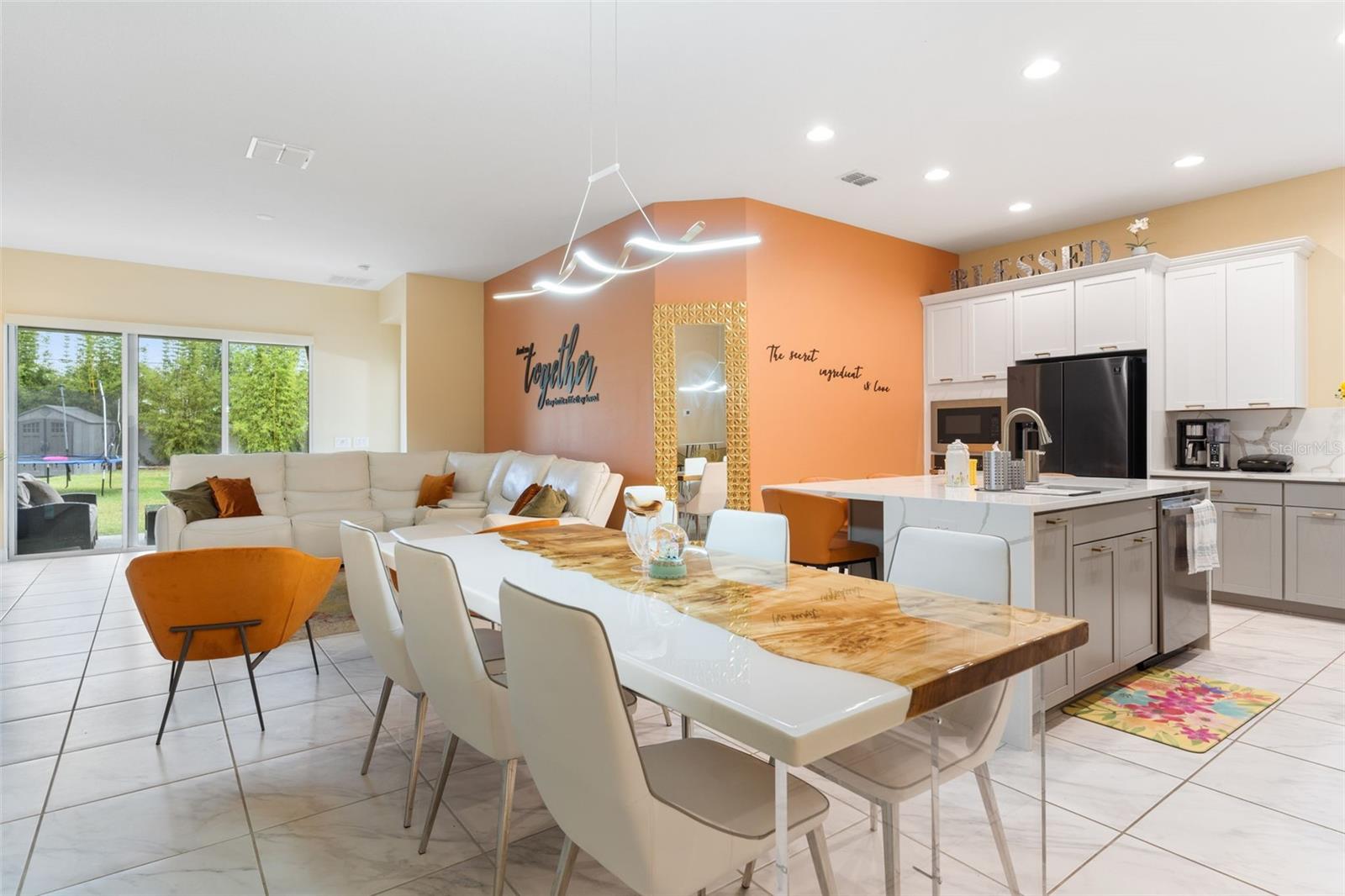 SOLA VISTA - Residential