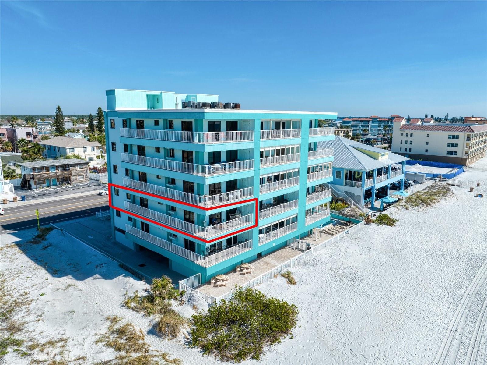 ARENA DE MADEIRA CONDO - Residential