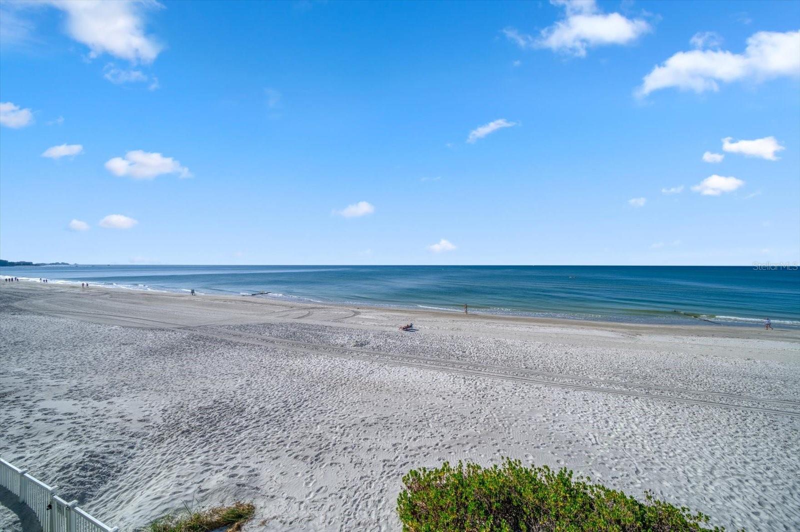 ARENA DE MADEIRA CONDO - Residential