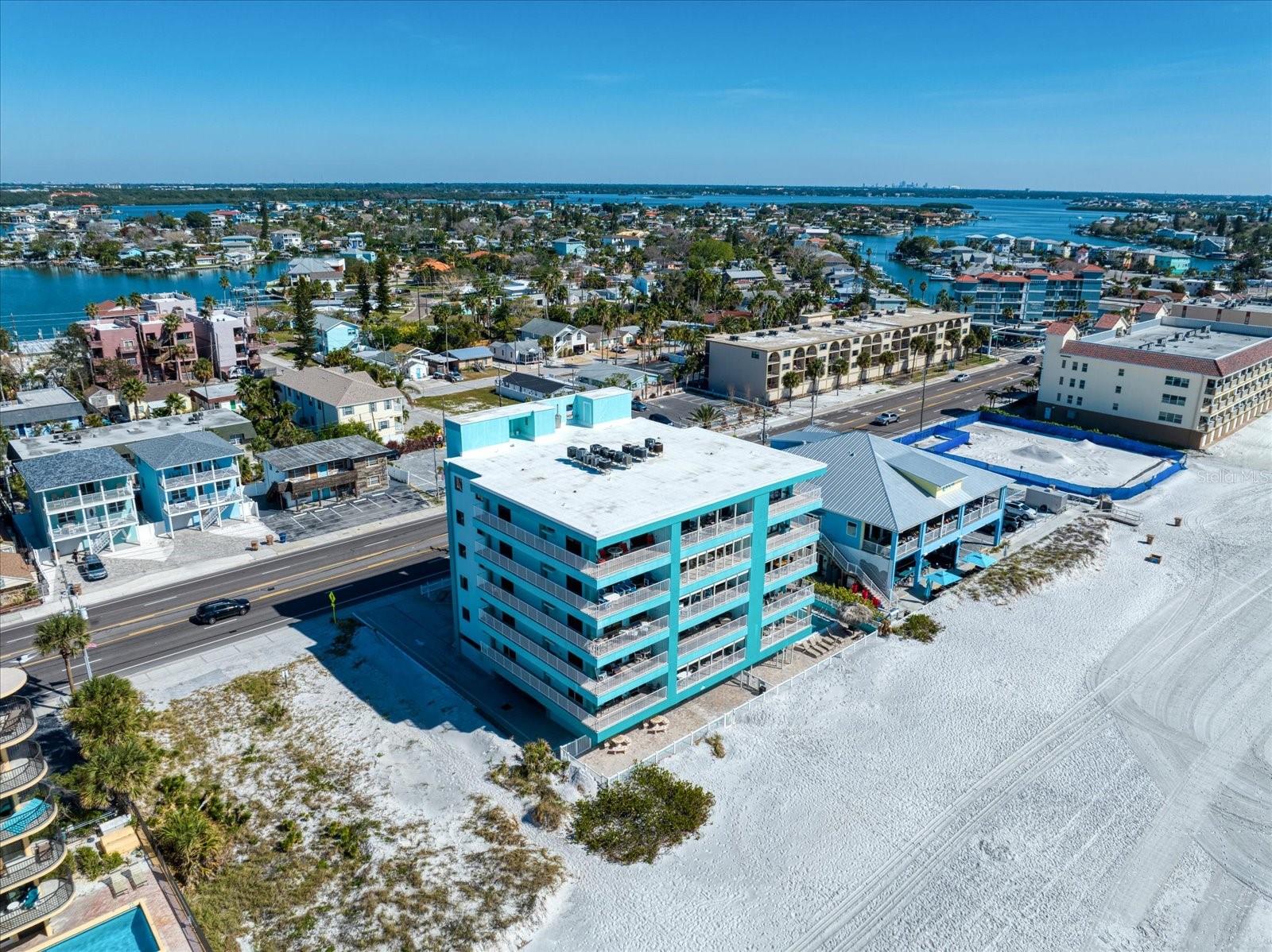 ARENA DE MADEIRA CONDO - Residential