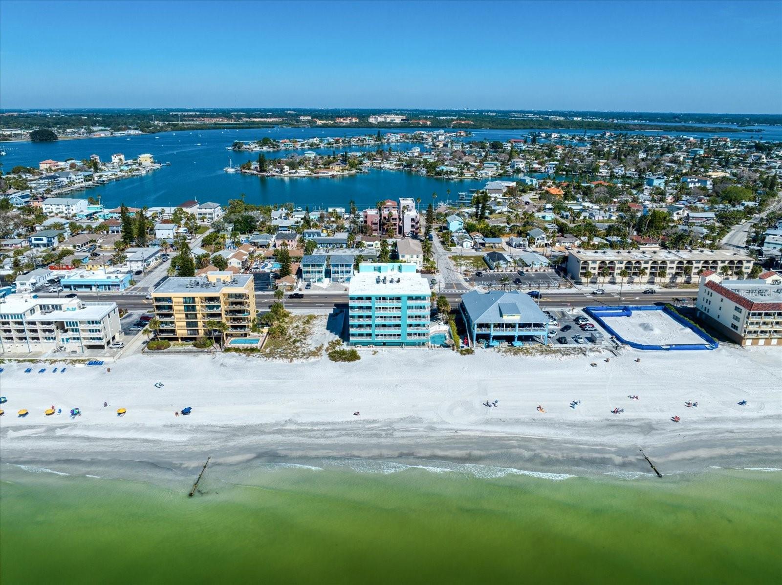 ARENA DE MADEIRA CONDO - Residential