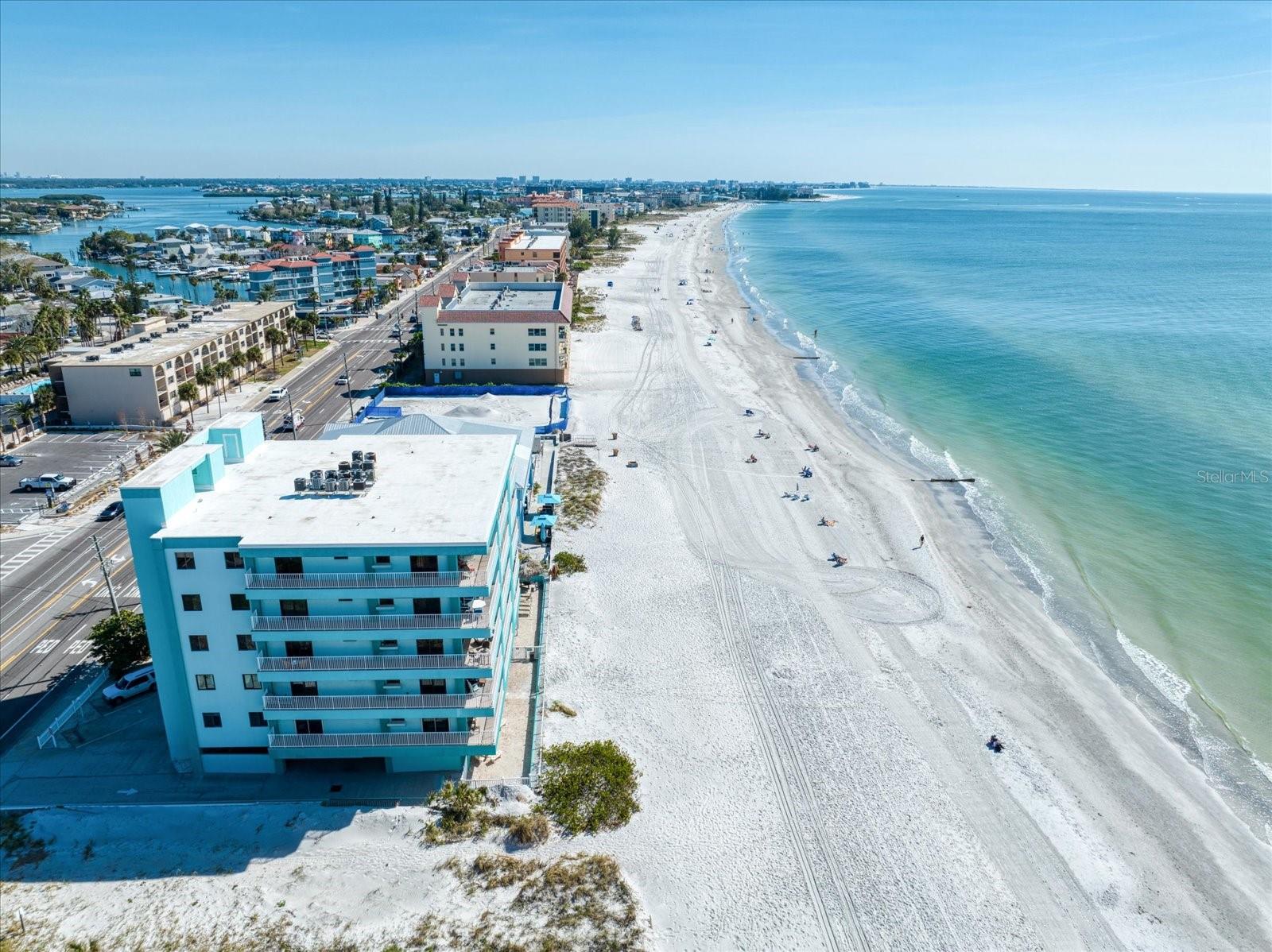 ARENA DE MADEIRA CONDO - Residential