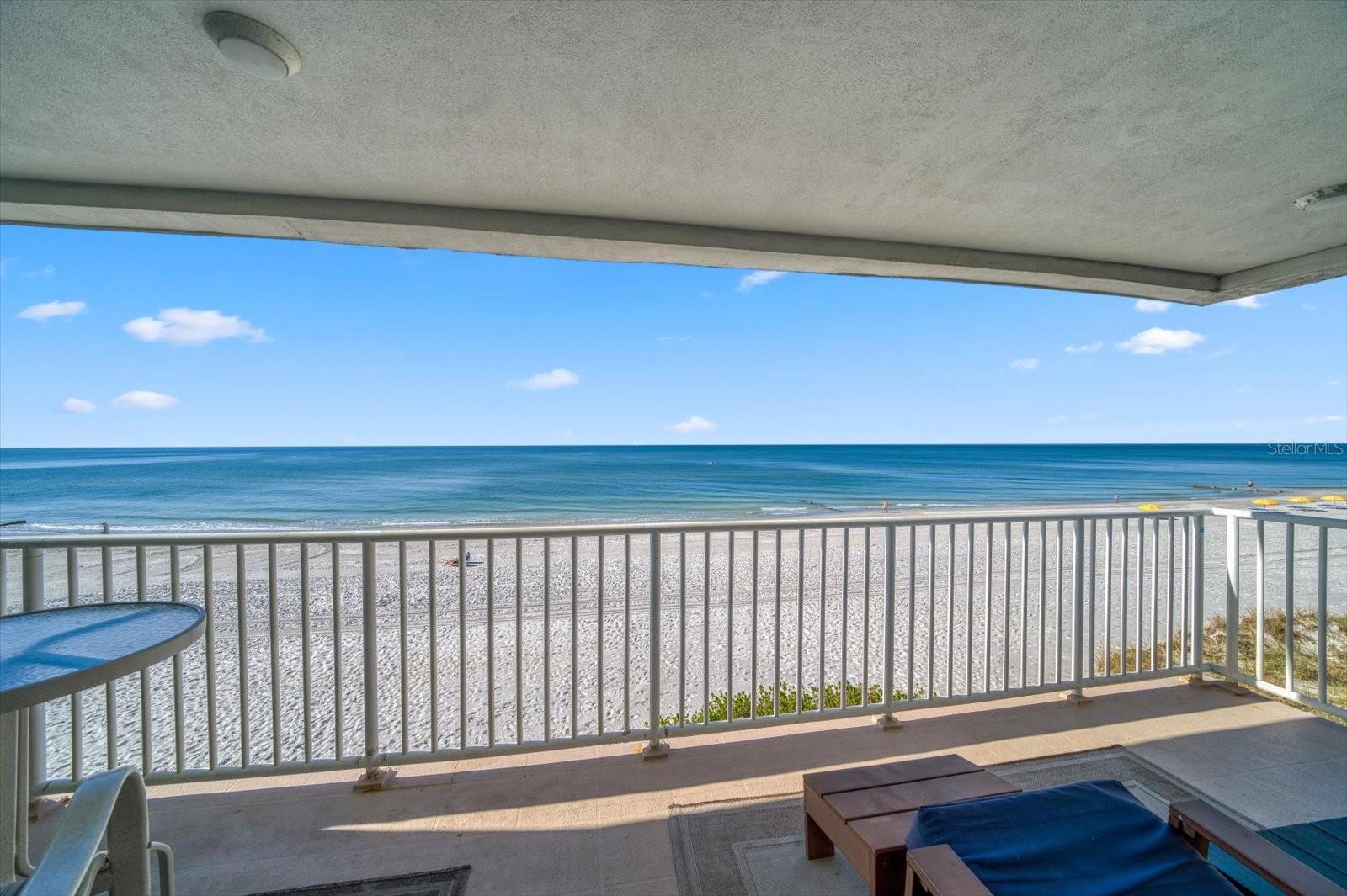 ARENA DE MADEIRA CONDO - Residential