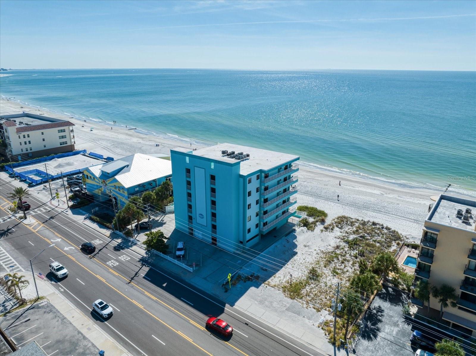 ARENA DE MADEIRA CONDO - Residential