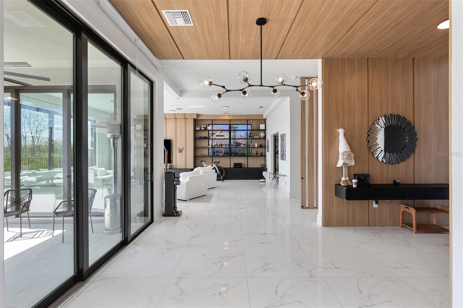 SIGNATURE LAKES - Residential