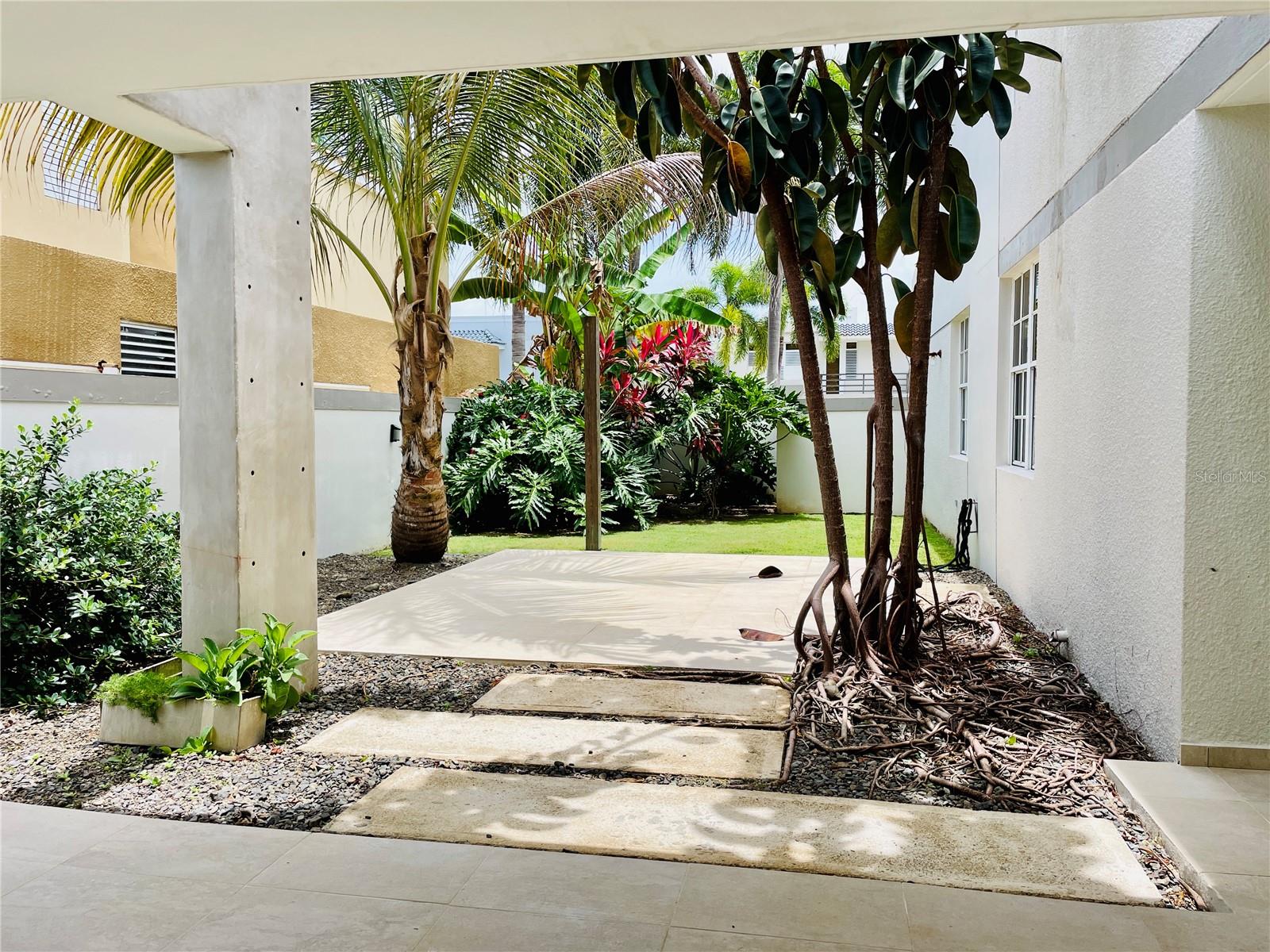 PALMA REAL - Residential Lease