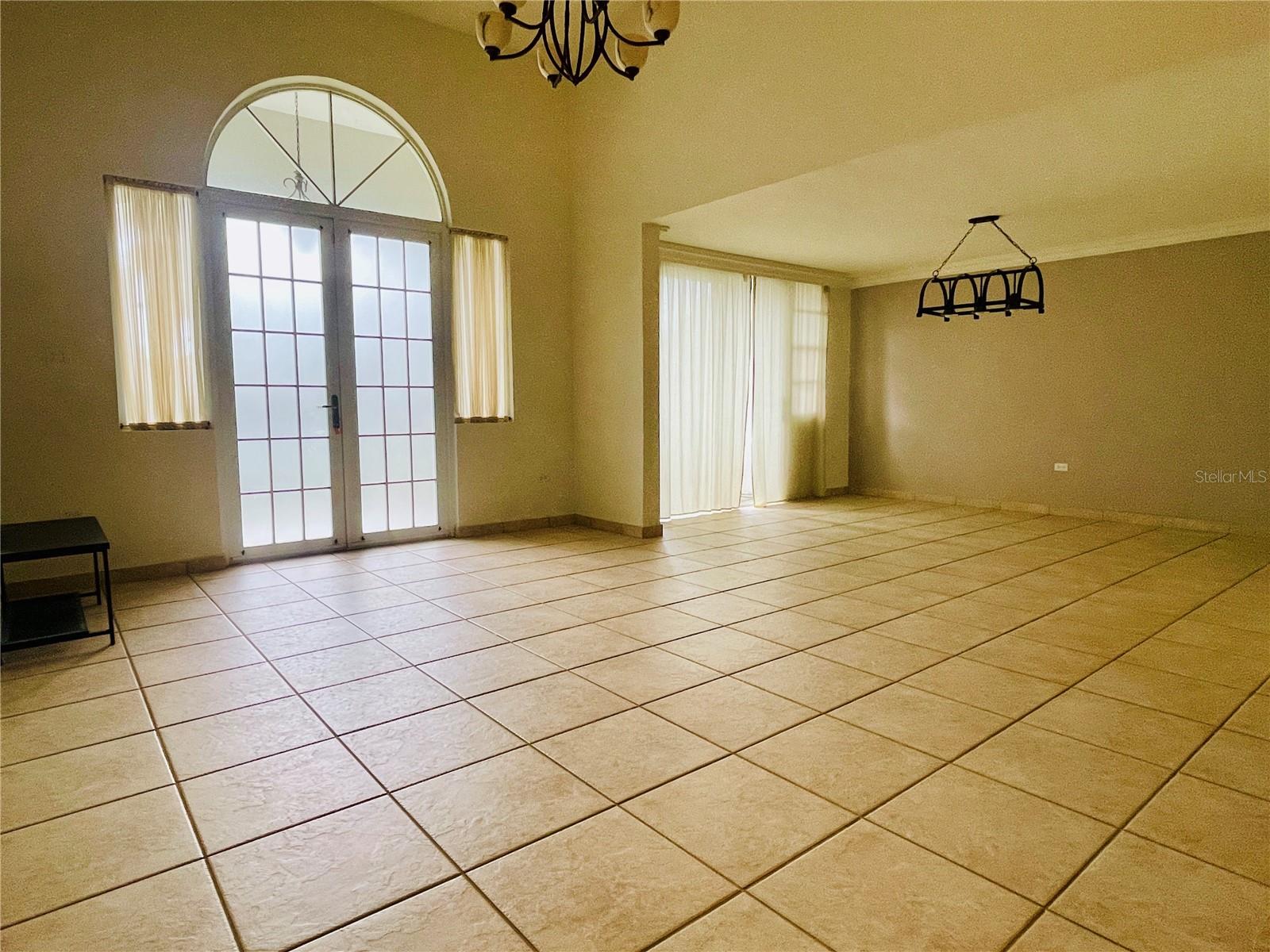 PALMA REAL - Residential Lease