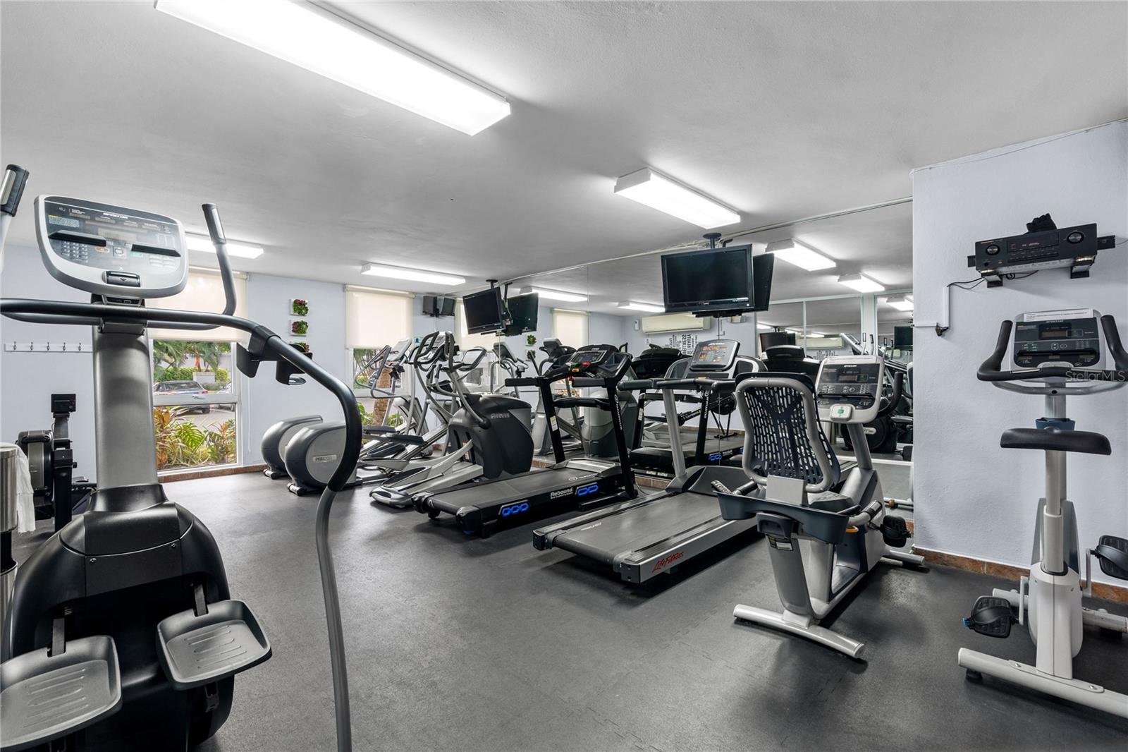 PALMA REAL - Residential Lease