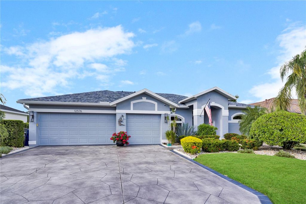 Photo of 12576 Natureview Circle, Bradenton, FL 34212 (MLS # A4666976)