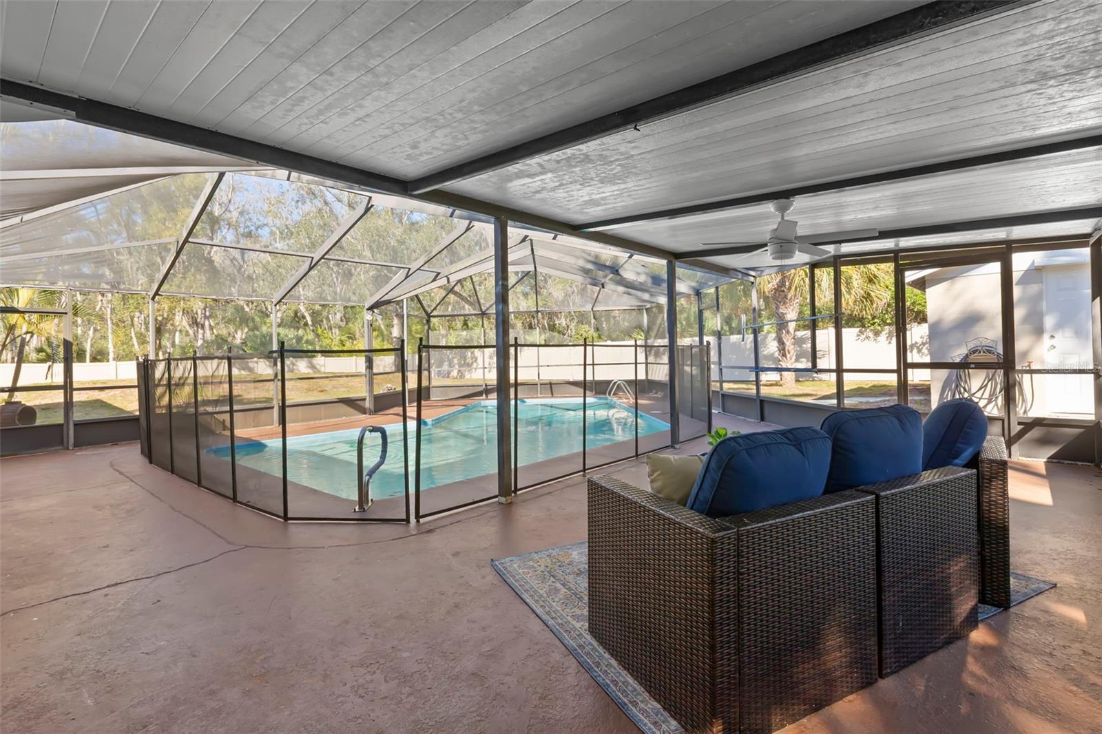 TAMPA & TARPON SPGS LAND CO - Residential