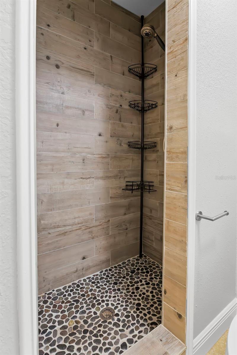 TAMPA & TARPON SPGS LAND CO - Residential