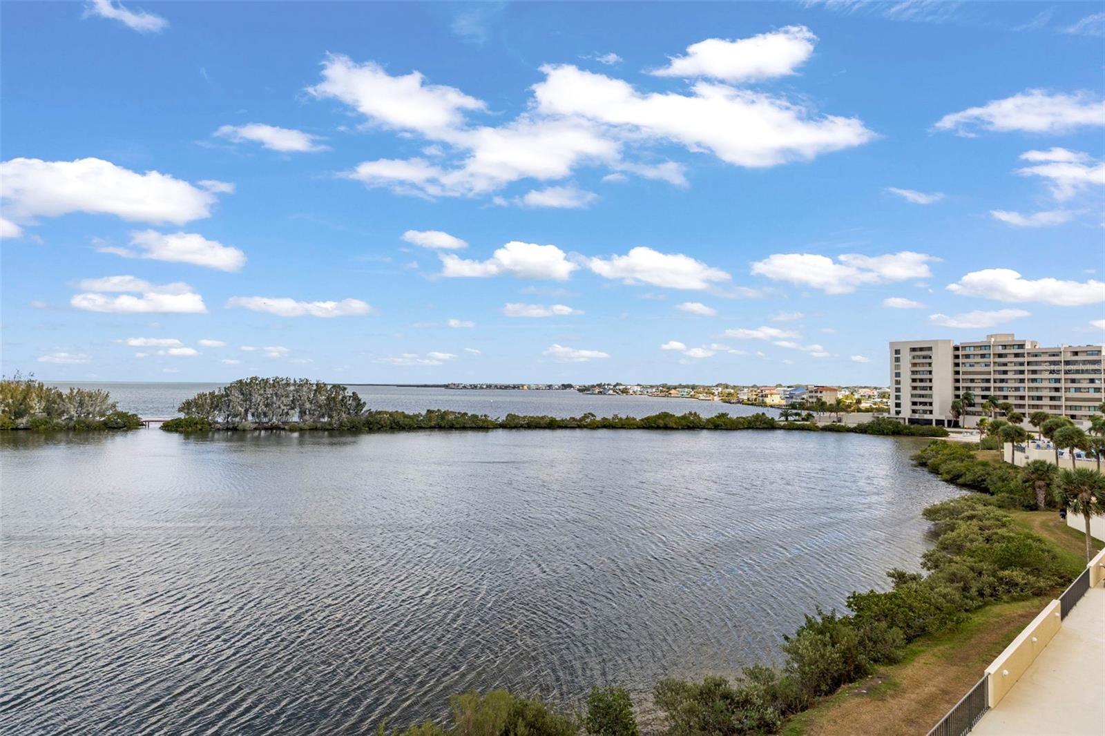 GULF ISLAND BEACH TENNIS - Residential