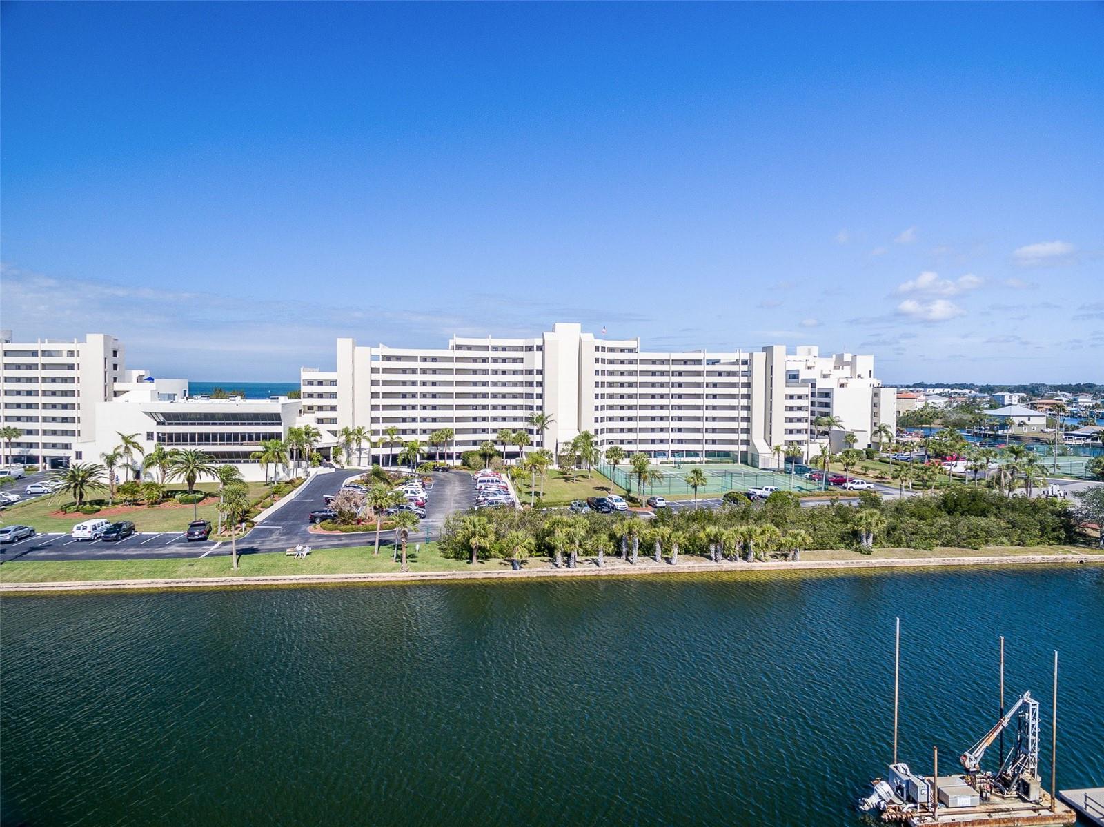GULF ISLAND BEACH TENNIS - Residential