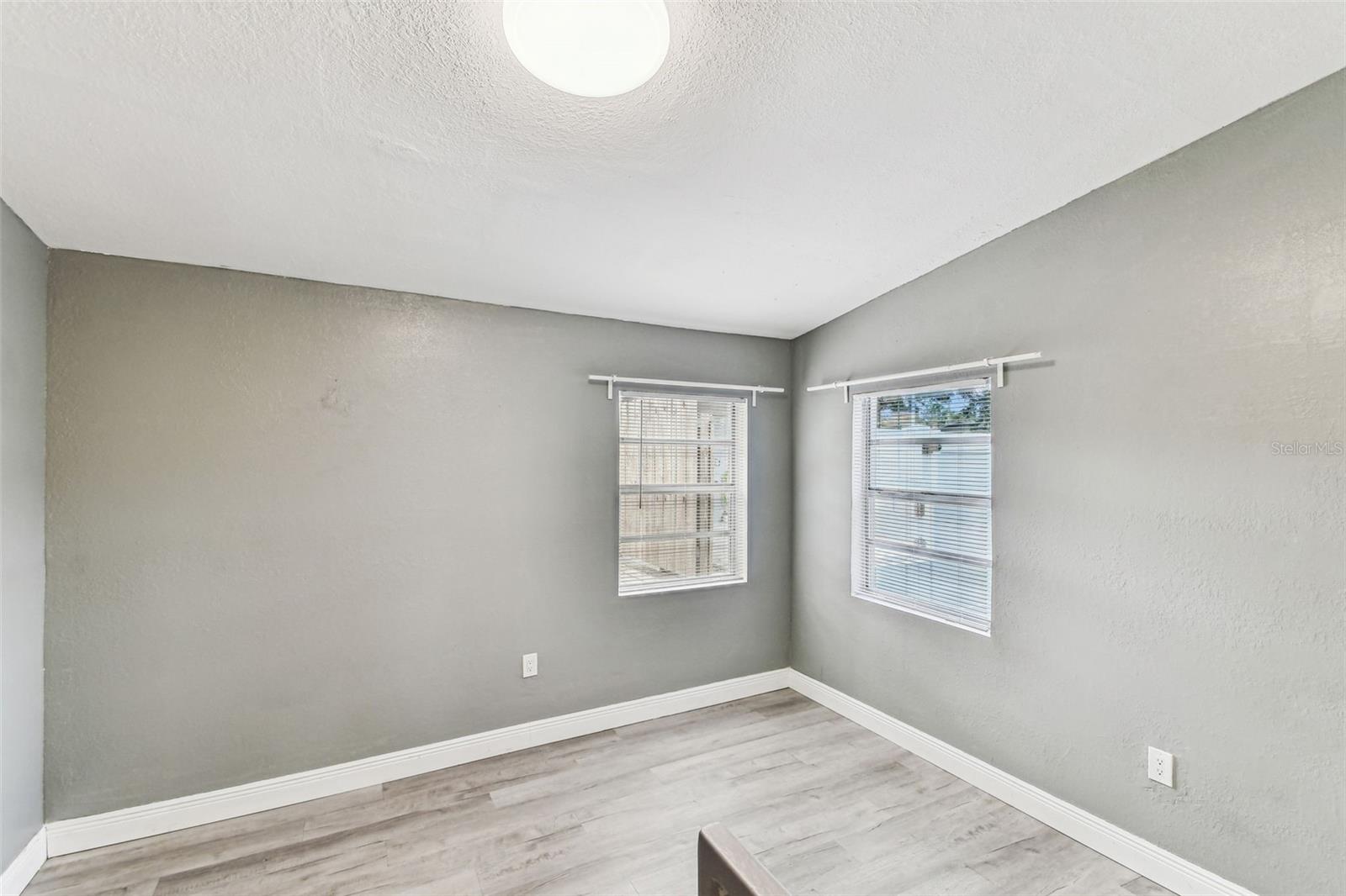 RIVERSIDE ESTATES CORR - Residential