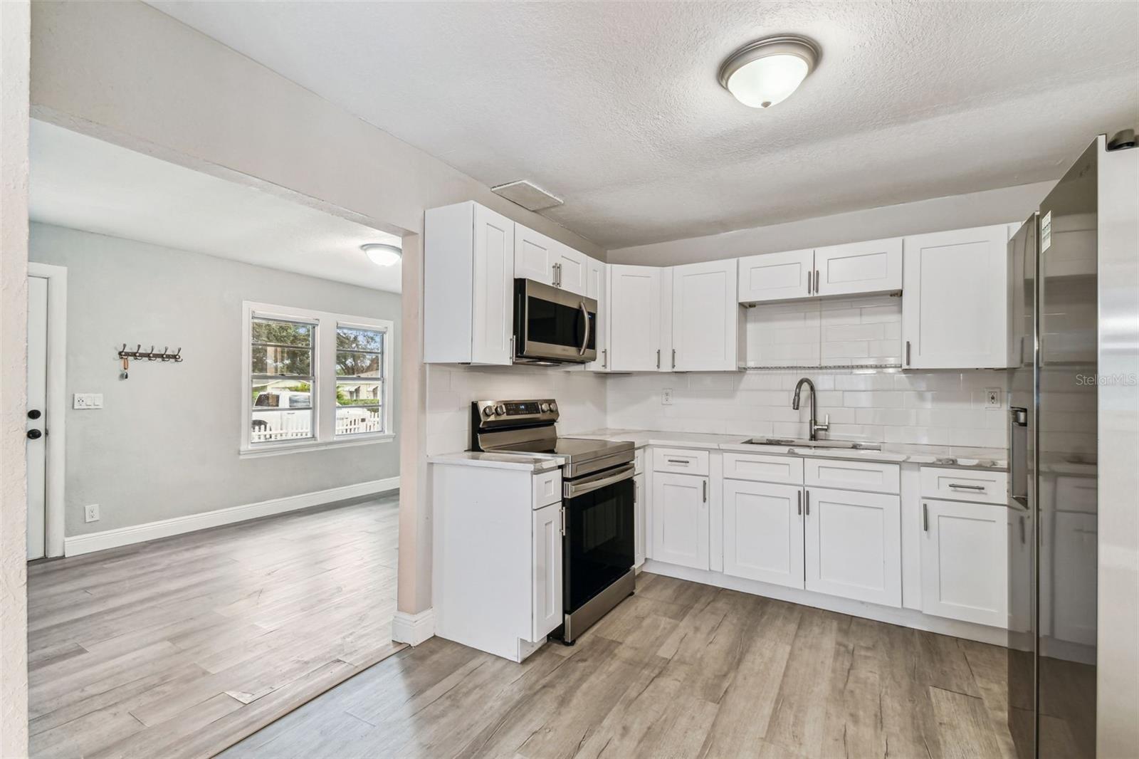 RIVERSIDE ESTATES CORR - Residential