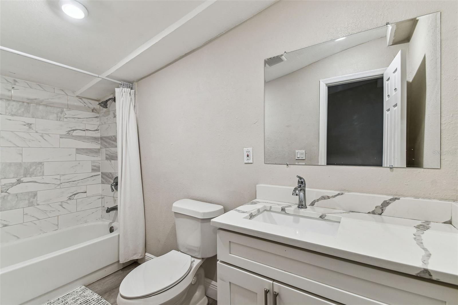 RIVERSIDE ESTATES CORR - Residential