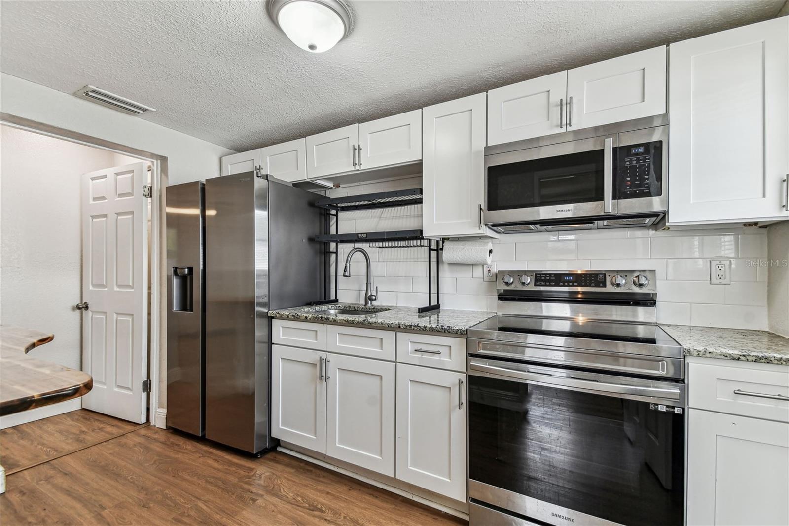 RIVERSIDE ESTATES CORR - Residential