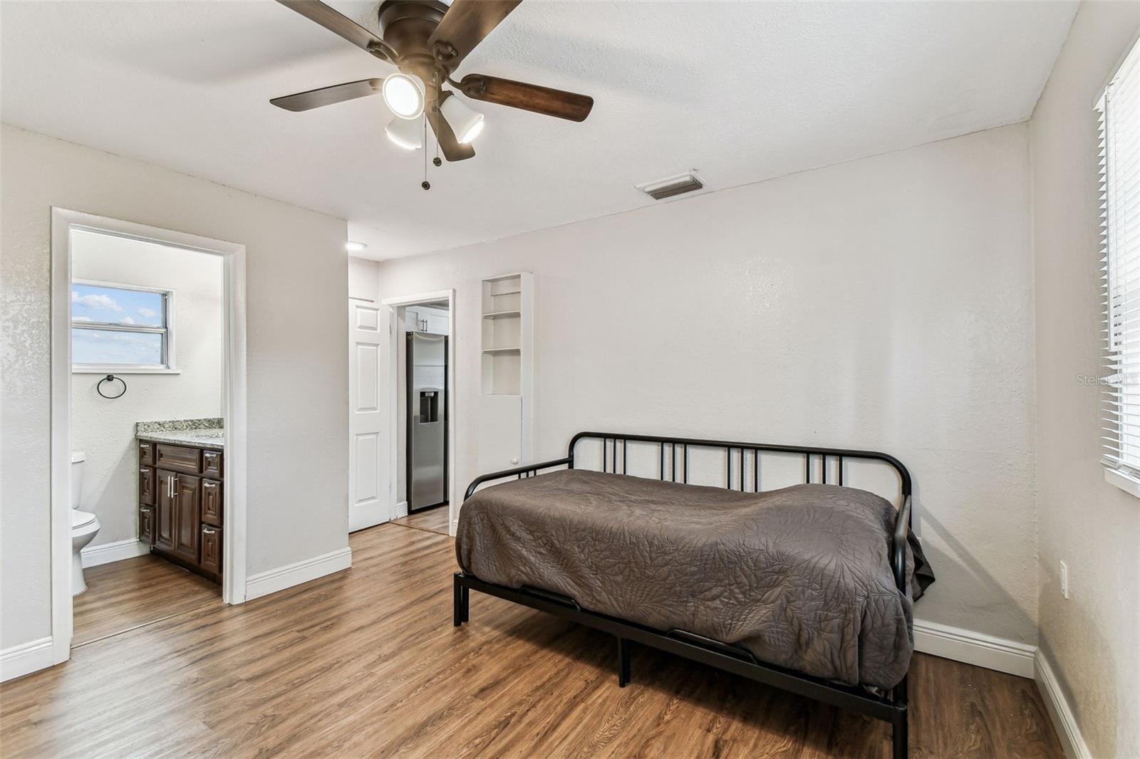 RIVERSIDE ESTATES CORR - Residential