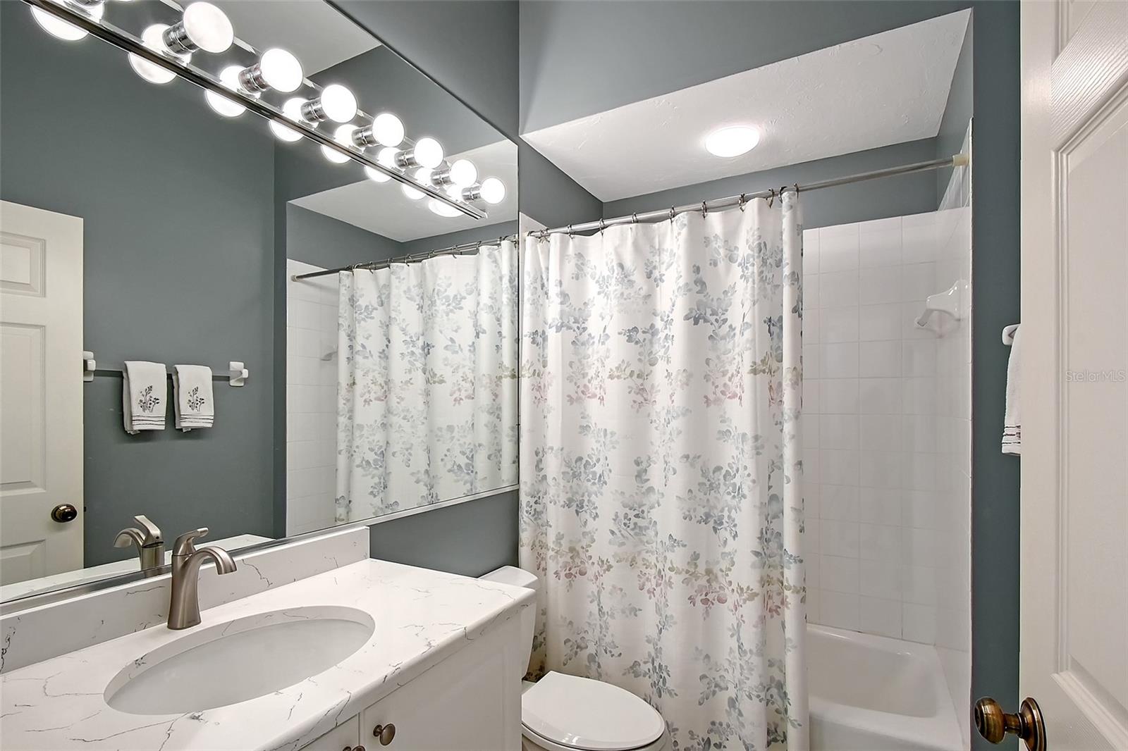 UNIVERSITY PARK COUNTRY CLUB - Residential