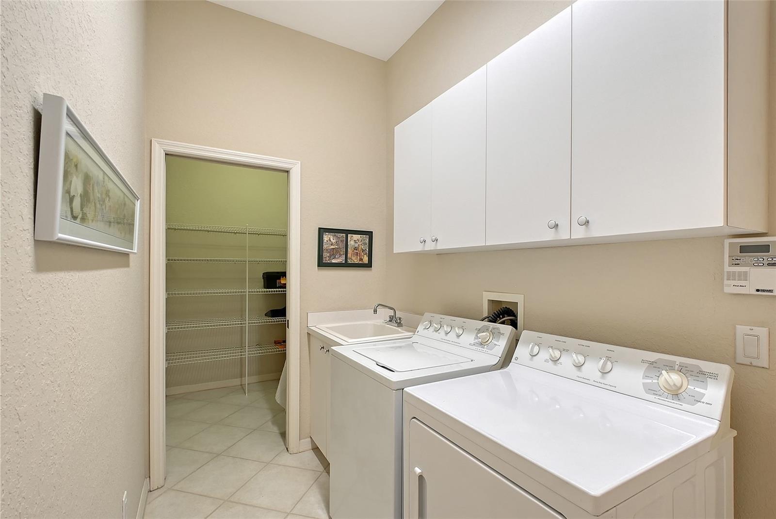 UNIVERSITY PARK COUNTRY CLUB - Residential