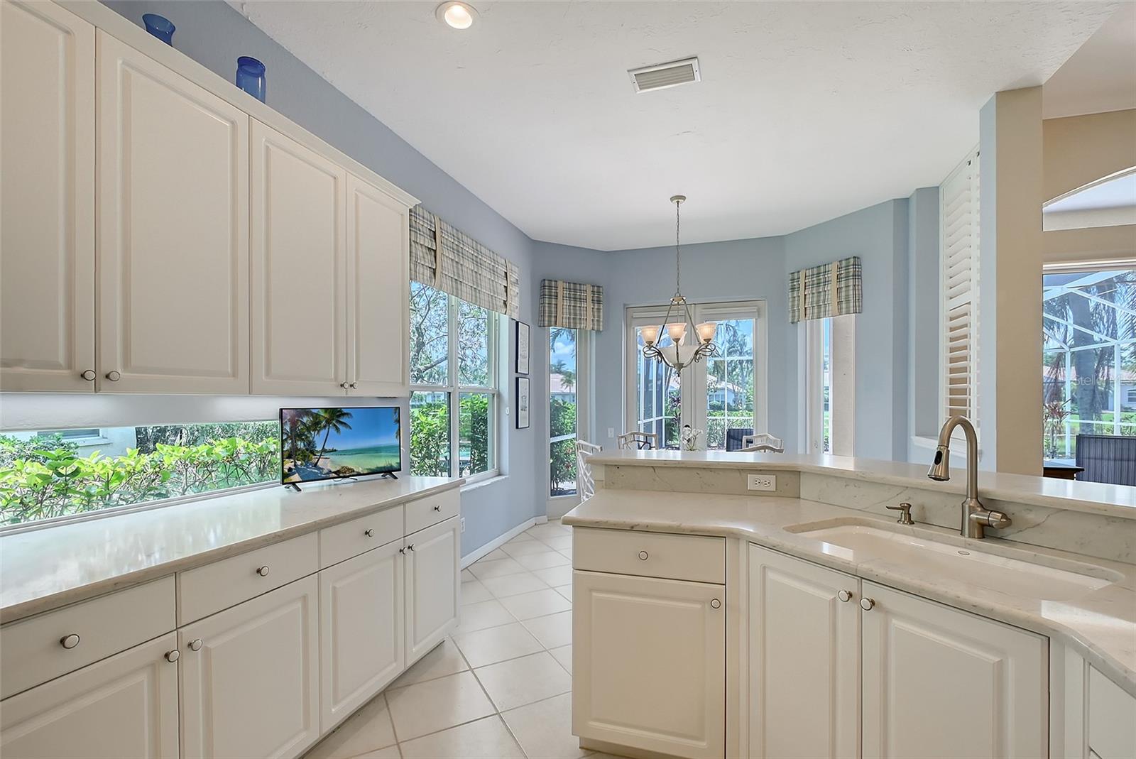 UNIVERSITY PARK COUNTRY CLUB - Residential