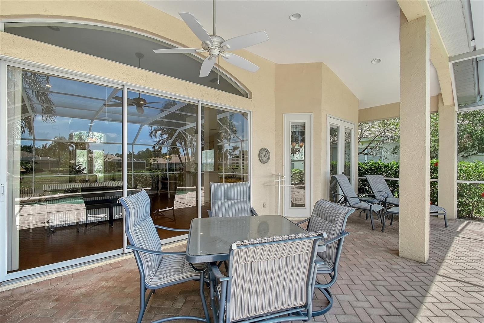 UNIVERSITY PARK COUNTRY CLUB - Residential