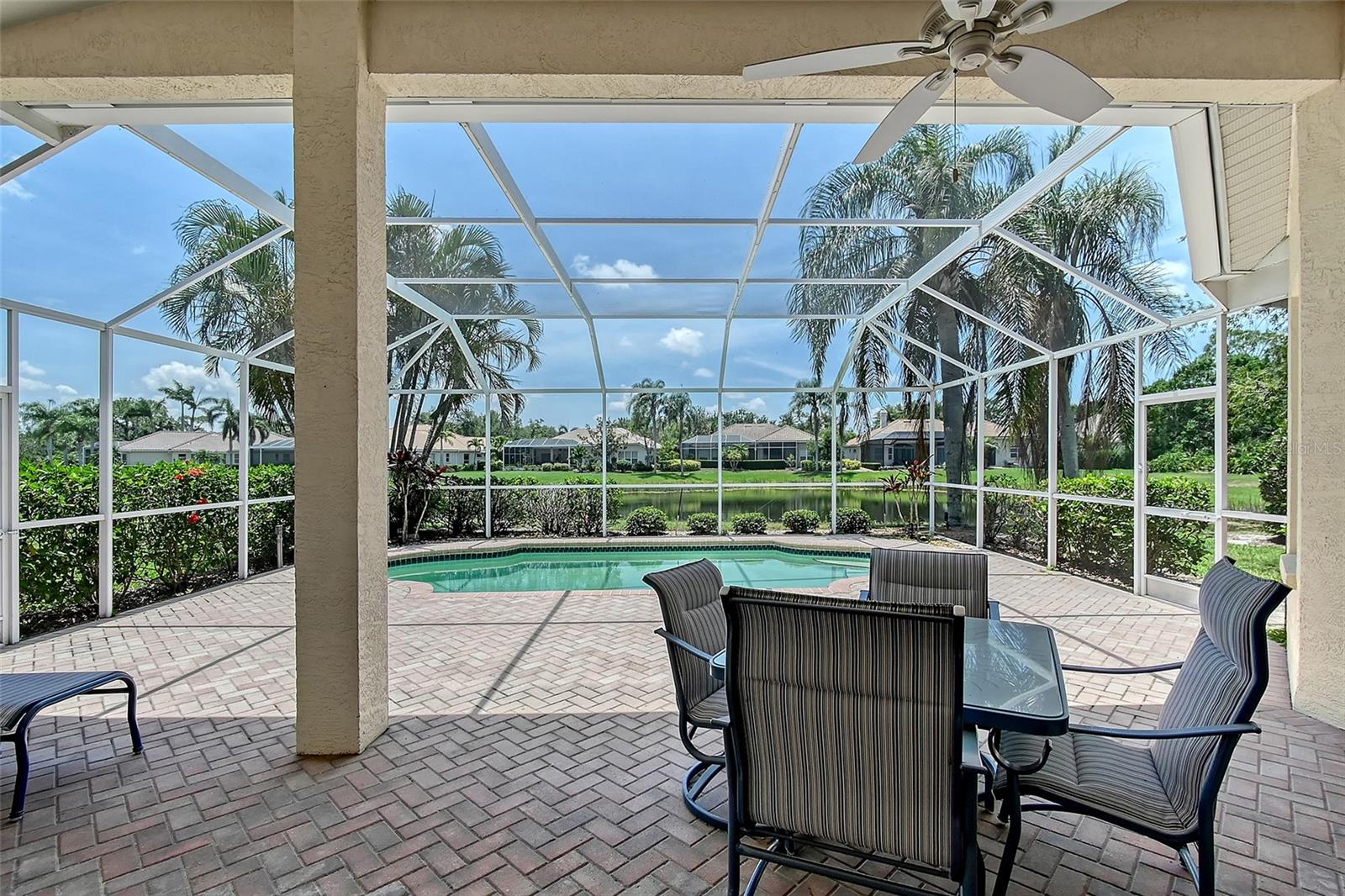 UNIVERSITY PARK COUNTRY CLUB - Residential