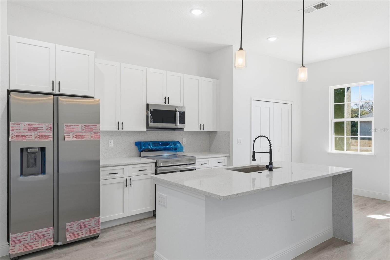 MARION OAKS UN 04 - Residential