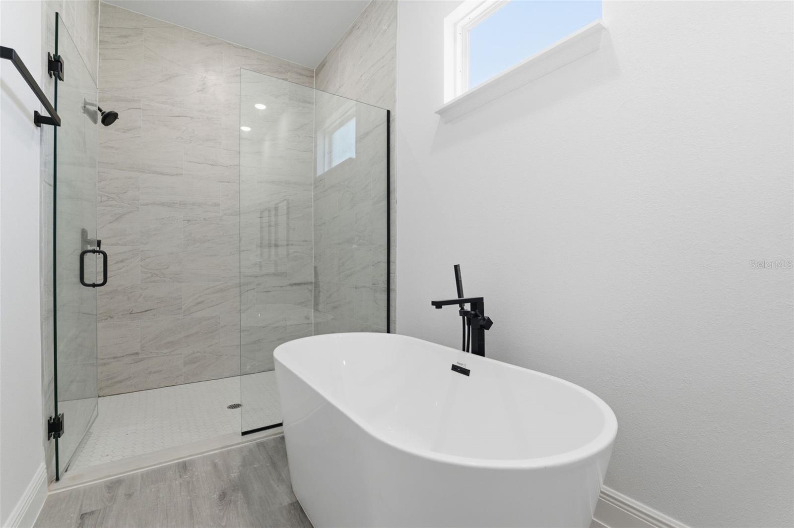 MARION OAKS UN 04 - Residential