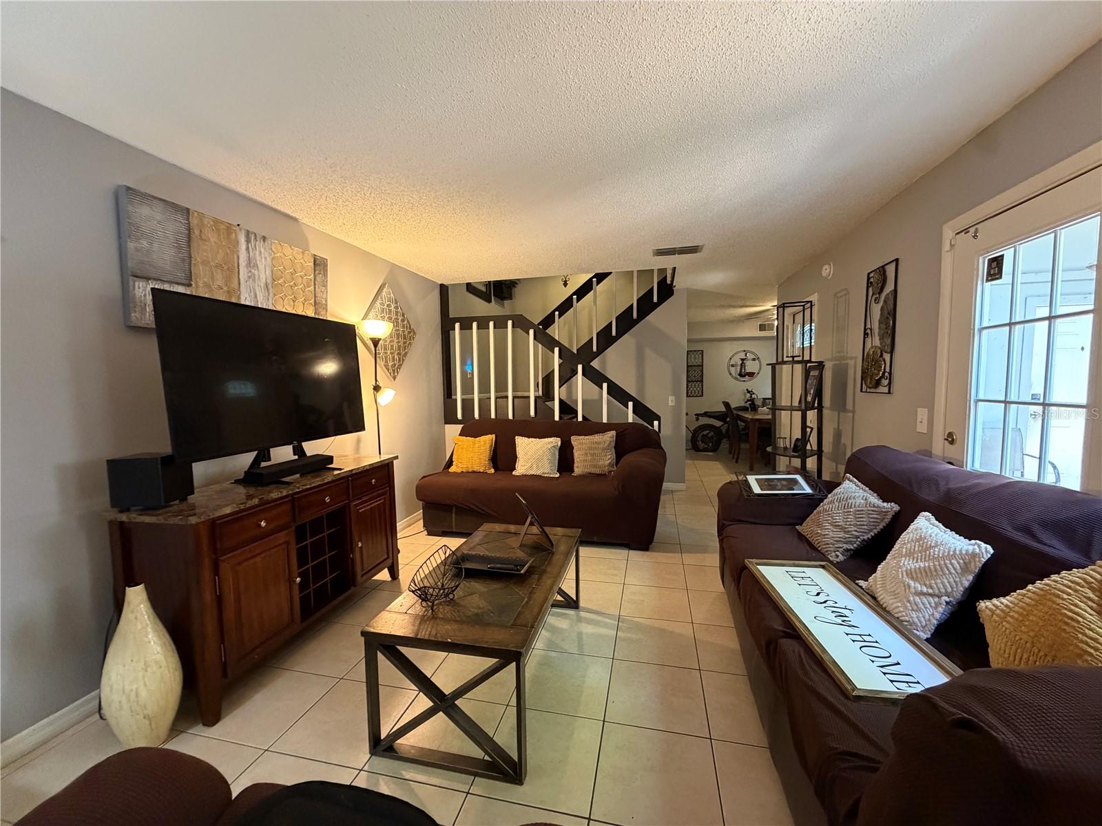 CARMEL OAKS CONDO PH 01 - Residential
