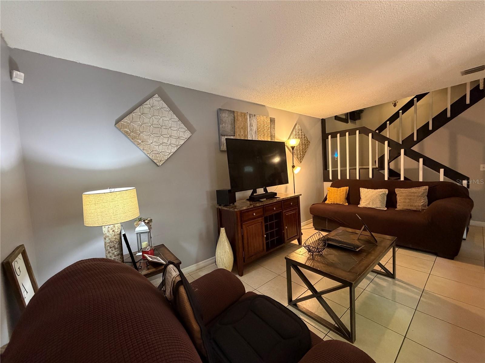 CARMEL OAKS CONDO PH 01 - Residential