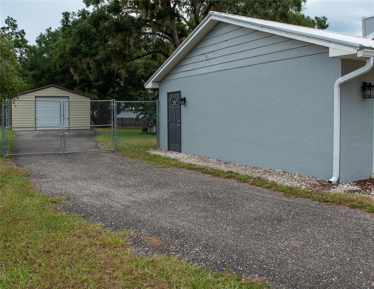 1395 TALL OAKS ROAD