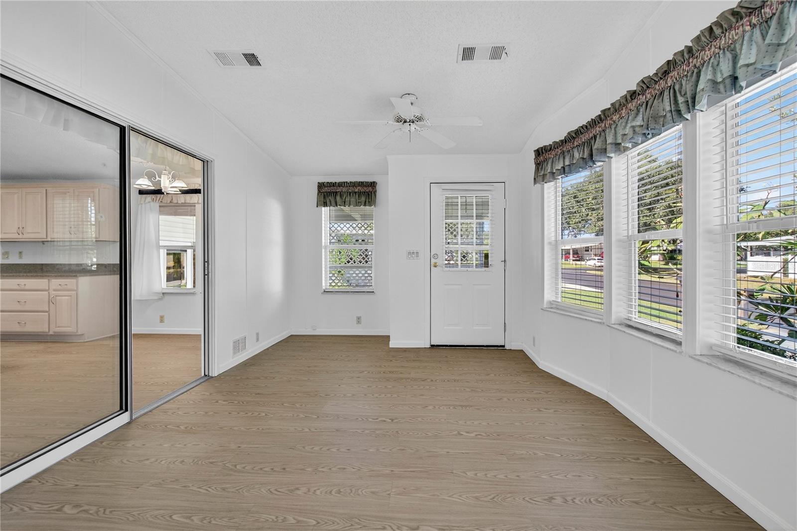 GARDEN GROVE OAKS - Residential