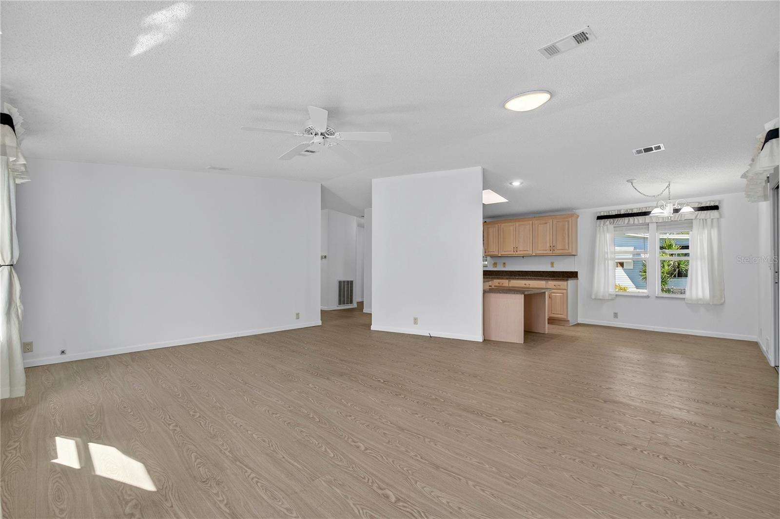 GARDEN GROVE OAKS - Residential