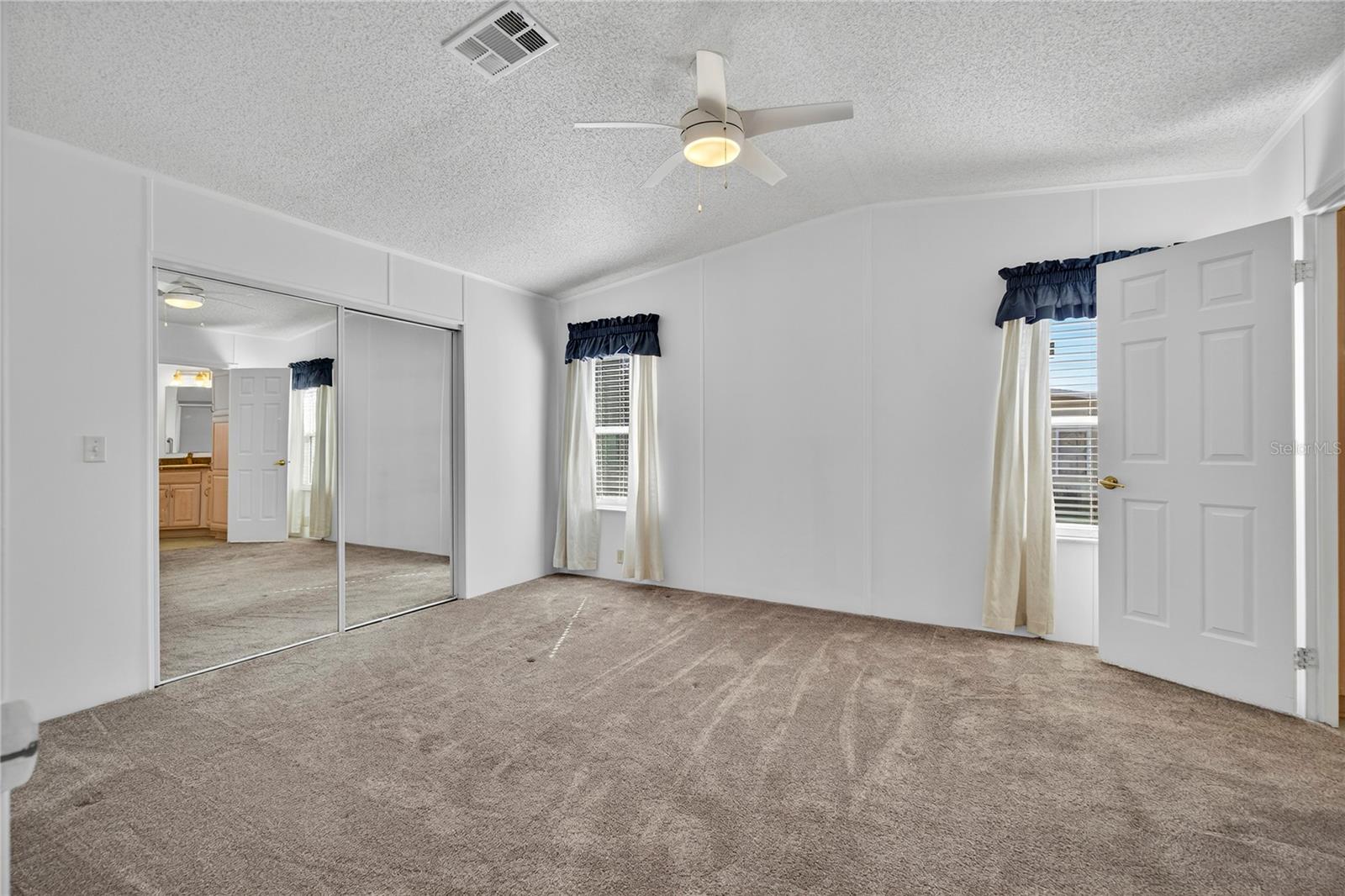 GARDEN GROVE OAKS - Residential